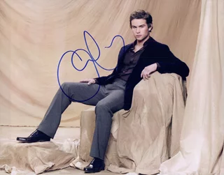 Chace Crawford autograph