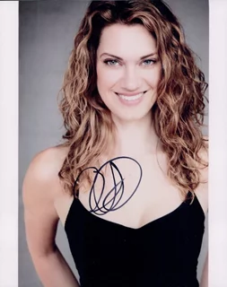 Heather Doerksen autograph