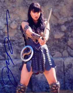 Lucy Lawless autograph