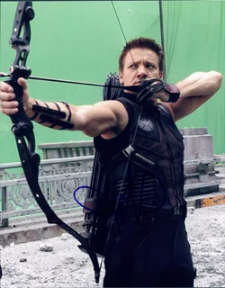 Jeremy Renner autograph