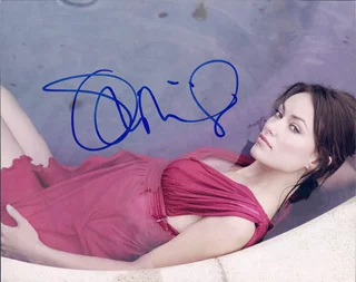Olivia Wilde autograph
