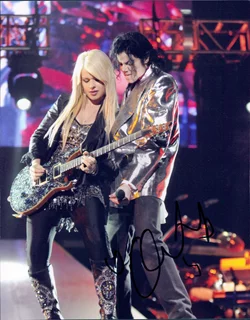 Orianthi Panagaris autograph