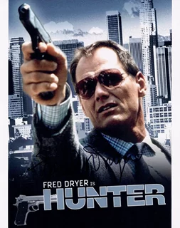 Fred Dryer autograph