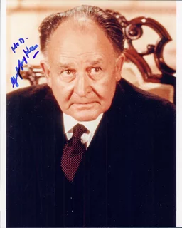 Geoffrey Keen autograph
