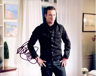 Barry Sloane autograph