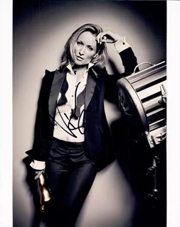 Victoria Smurfit autograph