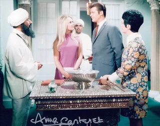 Anna Carteret autograph