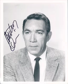 Anthony Quinn autograph