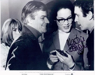 Martine Beswick autograph