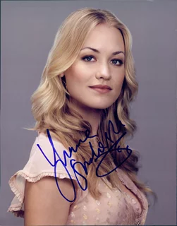 Yvonne Strahovski autograph