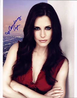 Courteney Cox autograph