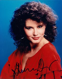 Geena Davis autograph