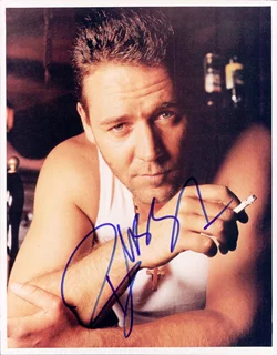 Russell Crowe autograph