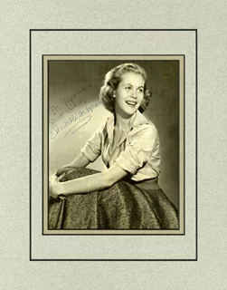 Elizabeth Montgomery autograph
