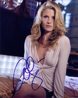 Ali Larter autograph