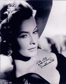 Dina Merrill autograph
