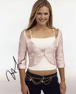 Maggie Lawson autograph