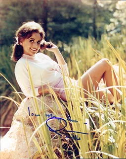 Dawn Wells autograph