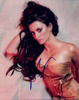 Penelope Cruz autograph