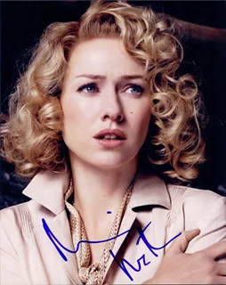 Naomi Watts autograph