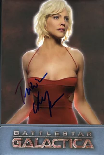 Tricia Helfer autograph