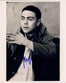 Joe Lo Truglio autograph