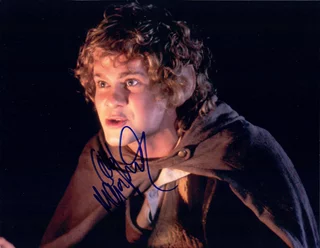 Dominic Monaghan autograph