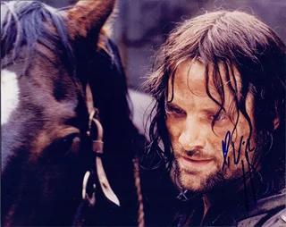 Viggo Mortensen autograph