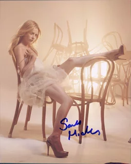 Sarah Michelle Gellar autograph