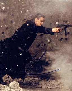 Keanu Reeves autograph