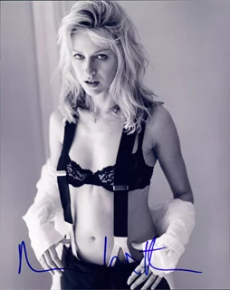 Naomi Watts autograph