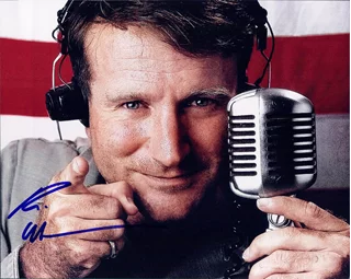 Robin Williams autograph