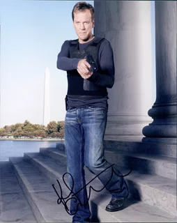 Kiefer Sutherland autograph