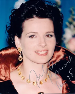 Juliette Binoche autograph