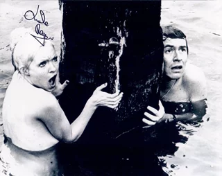 Linda Regan autograph