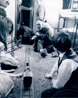 Sally Thomsett autograph