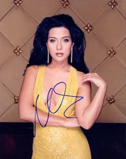 Marisol Nichols autograph