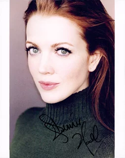 Desiree Hall autograph