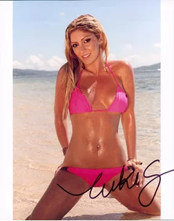 Niki Ghazian autograph