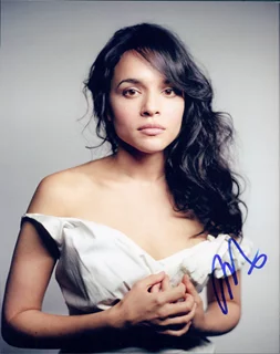 Norah Jones autograph
