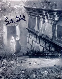 Isla Blair autograph