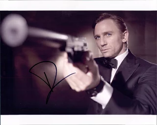 Daniel Craig autograph