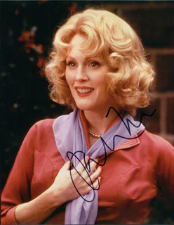 Julianne Moore autograph