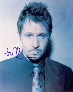 Gary Oldman autograph