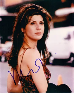 Marisa Tomei autograph