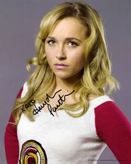 Hayden Panettiere autograph