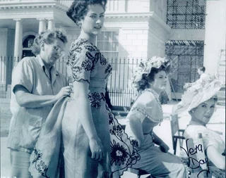 Vera Day autograph