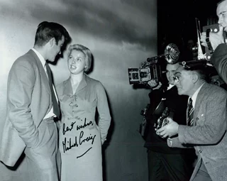 Michael Craig autograph