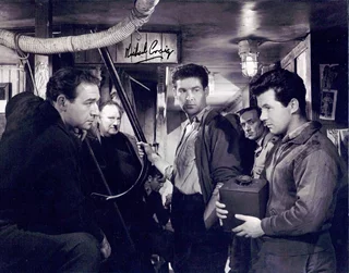 Michael Craig autograph