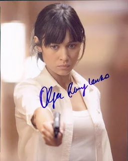 Olga Kurylenko autograph